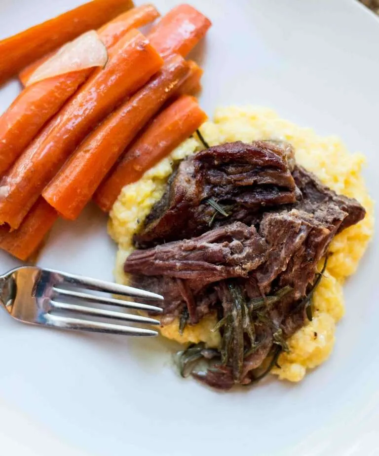 Easy Chuck Roast in the Slow Cooker