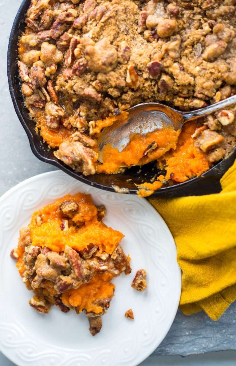 sweetpotatocasserolewithpecantopping
